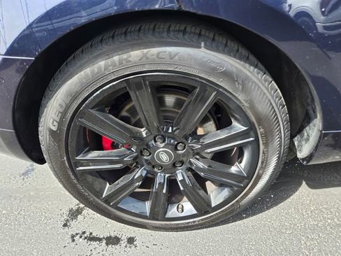 Used 2019 Land Rover Range Rover Sport Supercharged AWD/4WD image 51