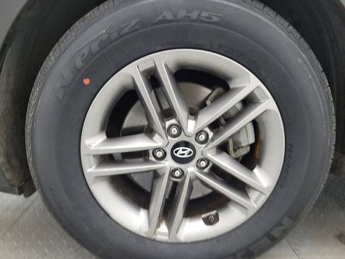 Used 2018 Hyundai Santa Fe Sport image 31