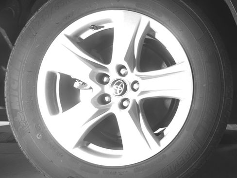 Used 2025 Toyota Highlander LE image 15