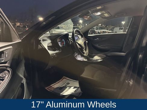 Used 2024 Chevrolet Malibu LT image 19