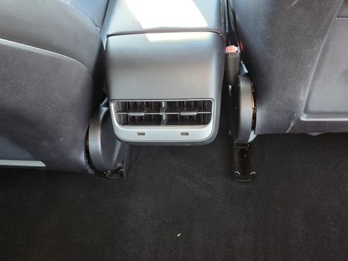 Used 2019 Tesla Model 3 Standard Range image 20