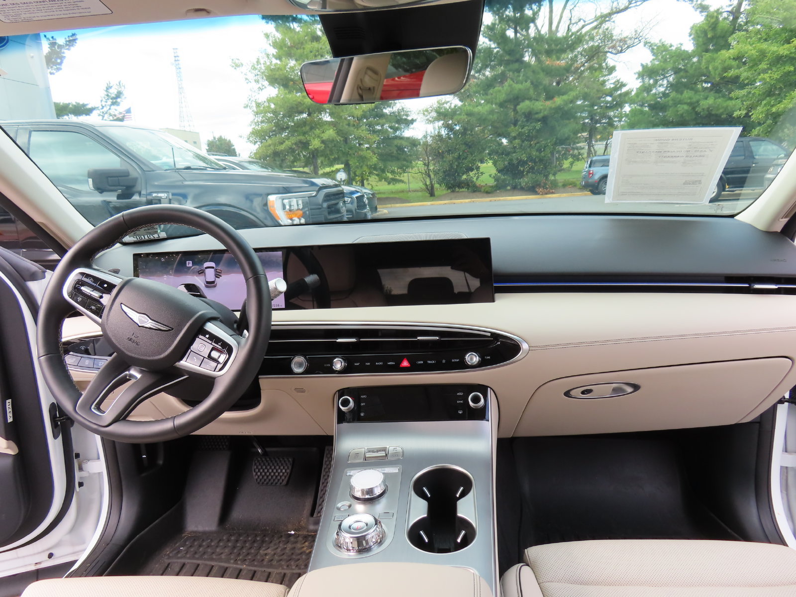 Used 2026 Genesis GV70 2.5T Advanced AWD/4WD image 16