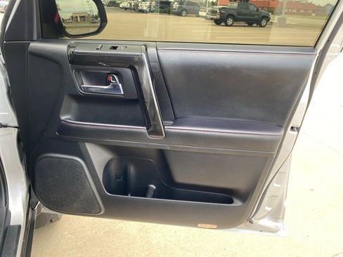 Used 2024 Toyota 4Runner TRD Off-Road Premium image 17