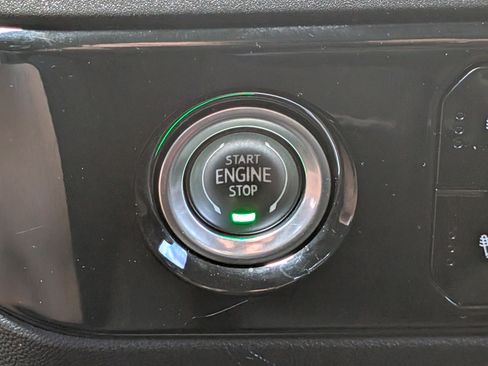 Used 2022 Chevrolet Silverado 1500 LT RWD image 34