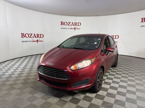 Used 2016 Ford Fiesta SE w/ Cold Weather Package FWD image 4