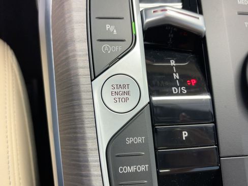 Used 2026 BMW 330i Sedan w/ Convenience Package image 27