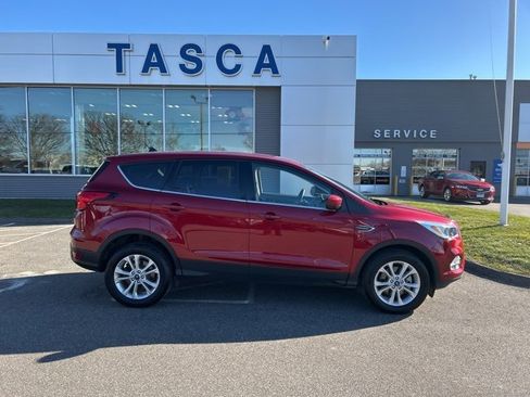 Used 2019 Ford Escape SE image 8