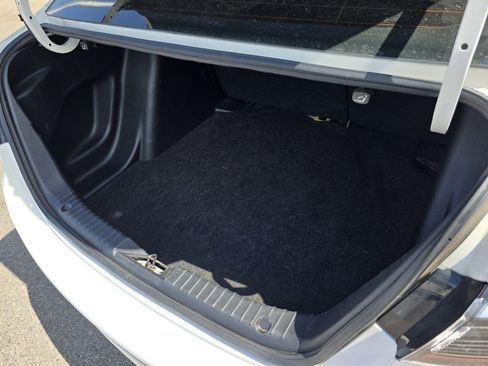 Used 2017 Toyota Yaris iA image 24