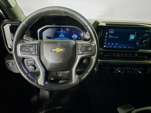 Used 2022 Chevrolet Silverado 1500 LT RWD image 10