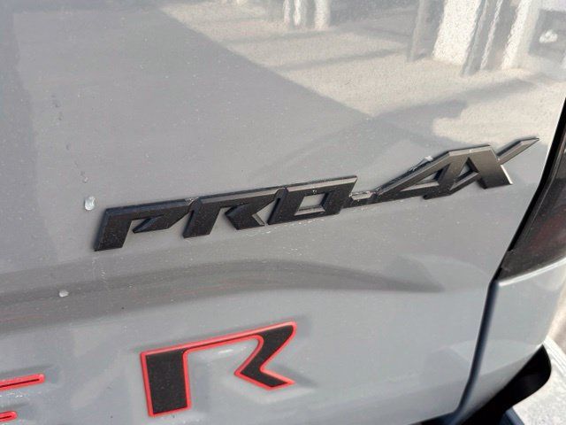 Used 2023 Nissan Frontier PRO-4X w/ Pro-4X Premium Package AWD/4WD image 4