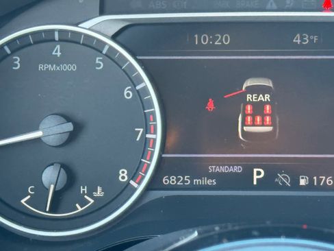 Certified 2025 Nissan Pathfinder SL w/ SL Premium Package image 21