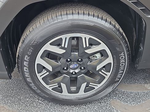 Certified 2025 Subaru Forester Premium image 4