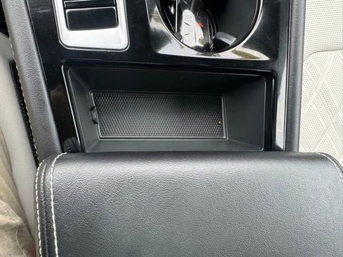 Used 2024 Volkswagen Atlas Cross Sport SEL Premium R-Line image 37