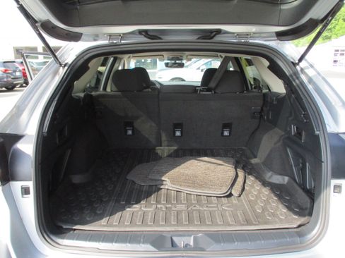 Used 2020 Subaru Outback Premium AWD/4WD image 13