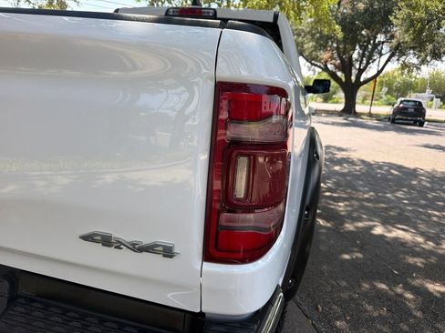Used 2022 RAM 1500 Laramie AWD/4WD image 12