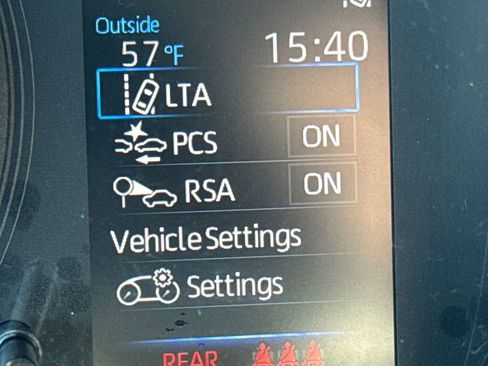 Used 2020 Toyota Corolla LE FWD image 17