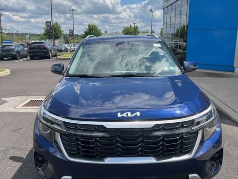 Used 2024 Kia Seltos EX AWD/4WD image 9