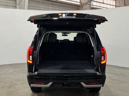 Certified 2025 Ford Expedition Max Platinum image 12