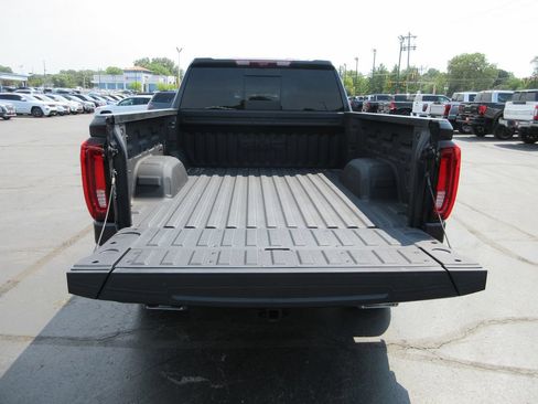 Certified 2026 GMC Sierra 1500 AT4 w/ AT4 Premium Package AWD/4WD image 8