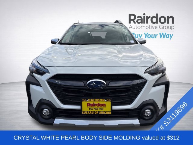 Used 2025 Subaru Outback Touring AWD/4WD image 2