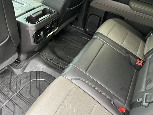 Used 2022 Chevrolet Silverado 1500 ZR2 image 12