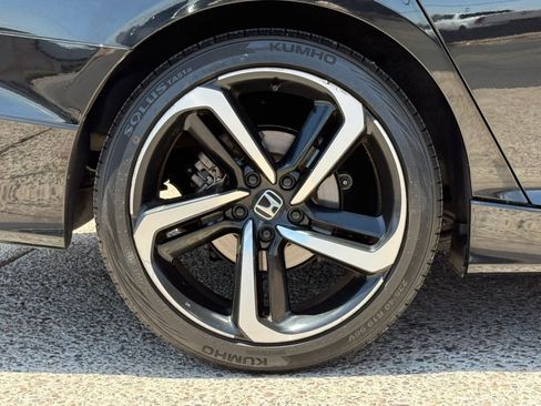 Used 2018 Honda Accord Sport image 26