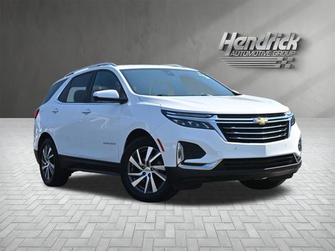 Used 2023 Chevrolet Equinox Premier FWD image 2