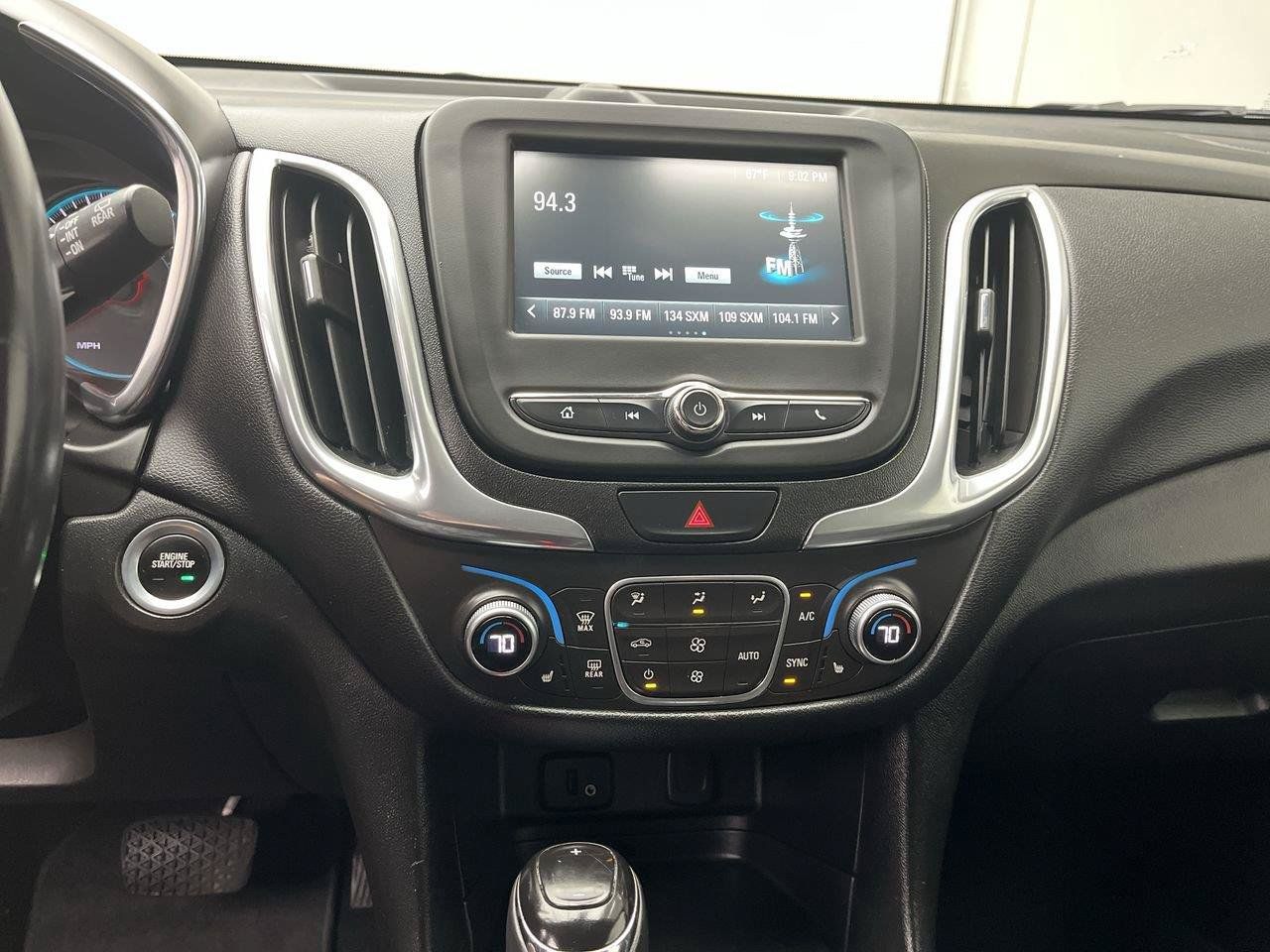 Used 2018 Chevrolet Equinox LT AWD/4WD image 15