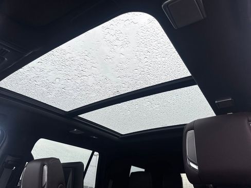 Used 2023 Cadillac Escalade Premium Luxury Platinum image 46