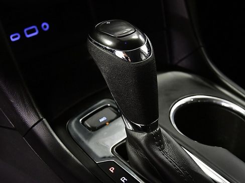 Used 2019 Chevrolet Equinox LT image 21