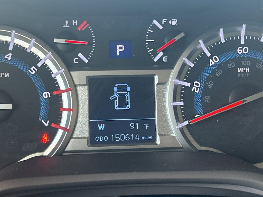 Used 2015 Toyota 4Runner SR5 AWD/4WD image 23