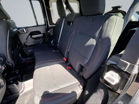 Used 2021 Jeep Wrangler Unlimited Rubicon w/ Safety Group AWD/4WD image 13
