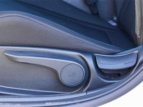 Certified 2025 Hyundai Elantra Sport image 22