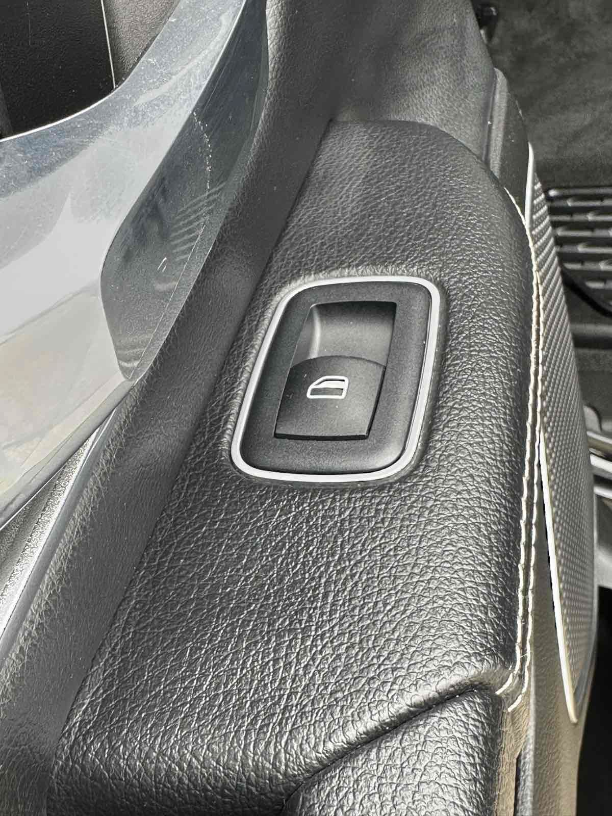 Used 2023 RAM 1500 Laramie AWD/4WD image 32