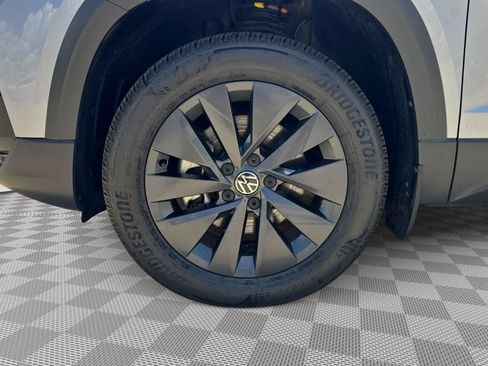 Certified 2022 Volkswagen Taos S w/ IQ Drive S Package AWD/4WD image 24