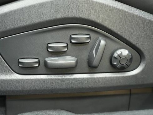 New 2026 Porsche Macan GTS Electric image 33