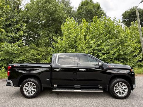 Used 2020 Chevrolet Silverado 1500 LTZ w/ LTZ Plus Package AWD/4WD image 5