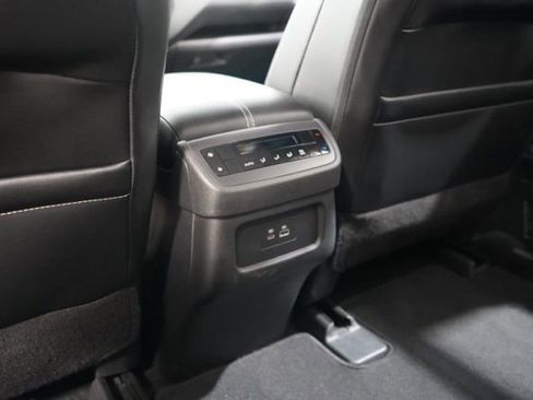 Used 2024 Nissan Pathfinder SL image 30