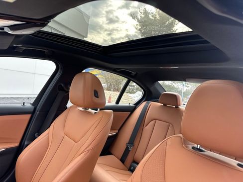 Used 2022 BMW 330i xDrive 330i xDrive w/ Premium Package 2 image 12