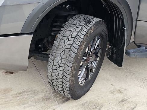 Used 2023 Nissan Titan PRO-4X image 35