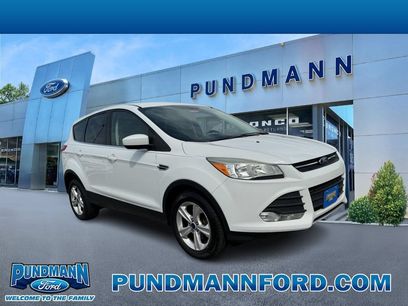 Used 2016 Ford Escape SE w/ SE Cold Weather Package