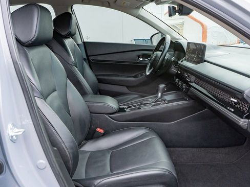 Certified 2025 Honda Accord Touring image 23