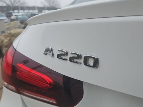 Certified 2022 Mercedes-Benz A 220 4MATIC image 7