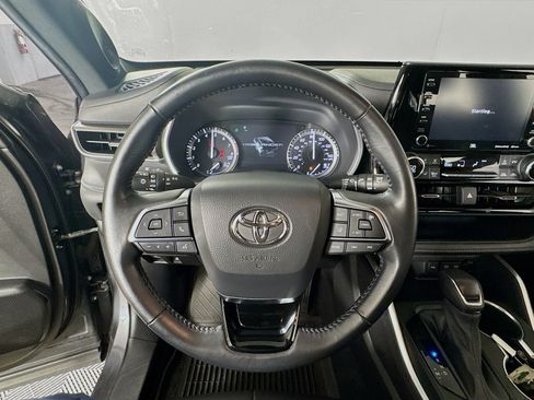 Certified 2021 Toyota Highlander XSE AWD/4WD image 13