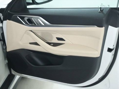 Used 2025 BMW i4 xDrive40i w/ Parking Assistance Package image 34