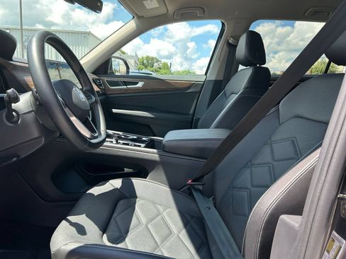 Used 2026 Volkswagen Atlas SE FWD image 23