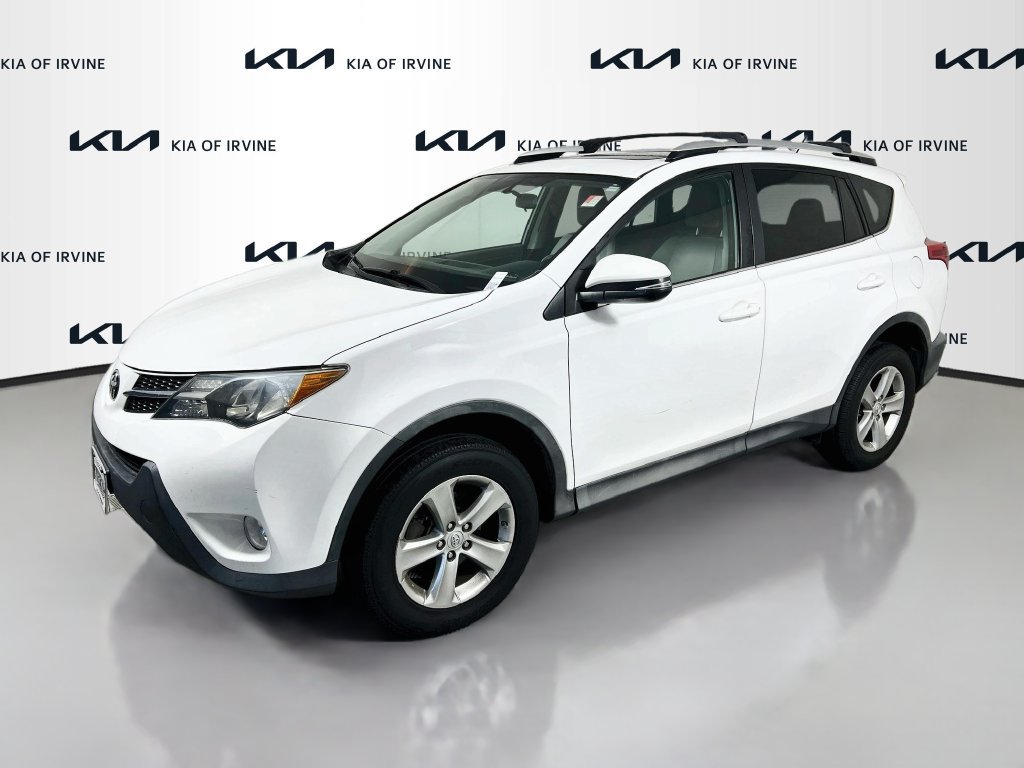 Used 2013 Toyota RAV4 XLE AWD/4WD image 2