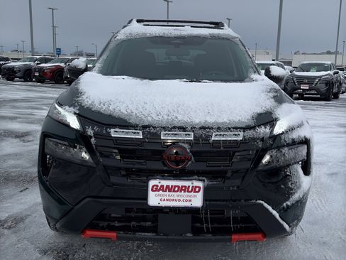 New 2026 Nissan Rogue SV image 3