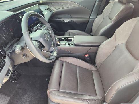 Used 2023 Lexus RX 350 FWD w/ Accessory Package image 14