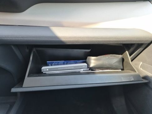 Used 2023 Toyota Sienna XLE image 26